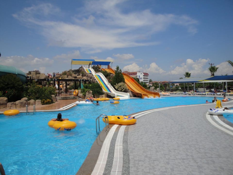 Aquapark VONRESORT Golden Beach