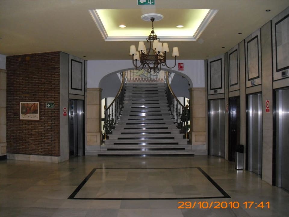 Treppe zu den Etagen Hotel Riu Monica - Adults only