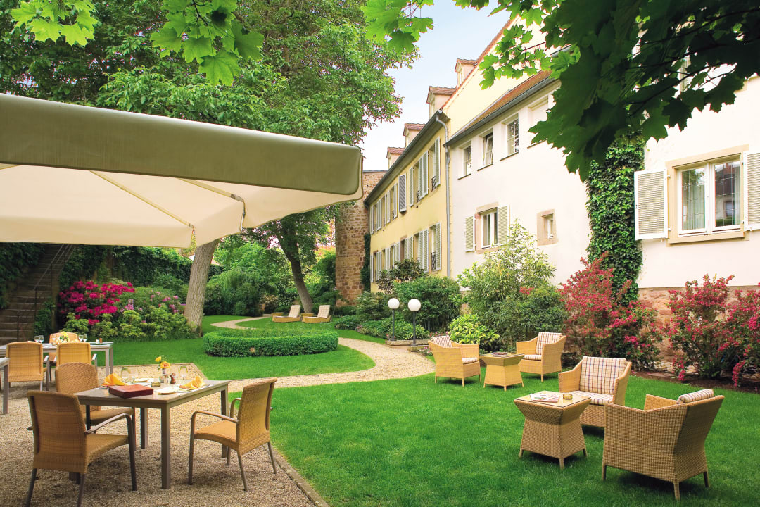 Gartenanlage Hotel A La Cour d'Alsace
