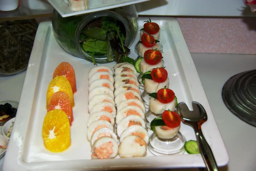 Büffet und Speisen Sunrise Queen Luxury Hotel