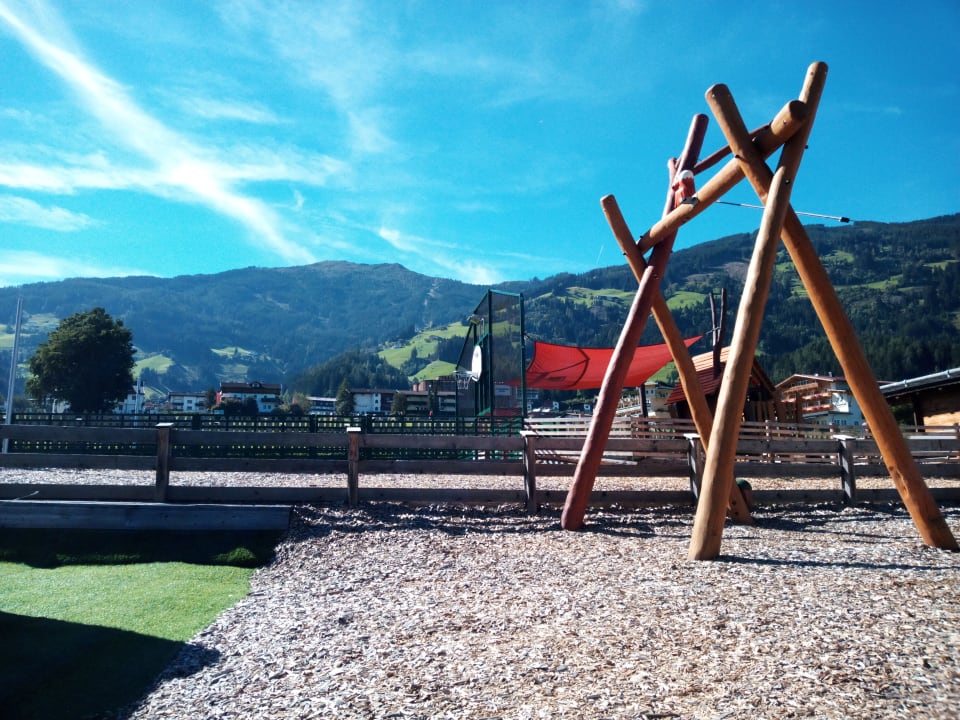 Außenansicht Mia Alpina . Zillertal Family Retreat