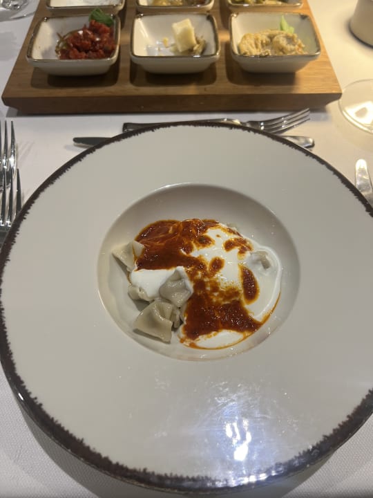 Gastro The Sense Deluxe Hotel