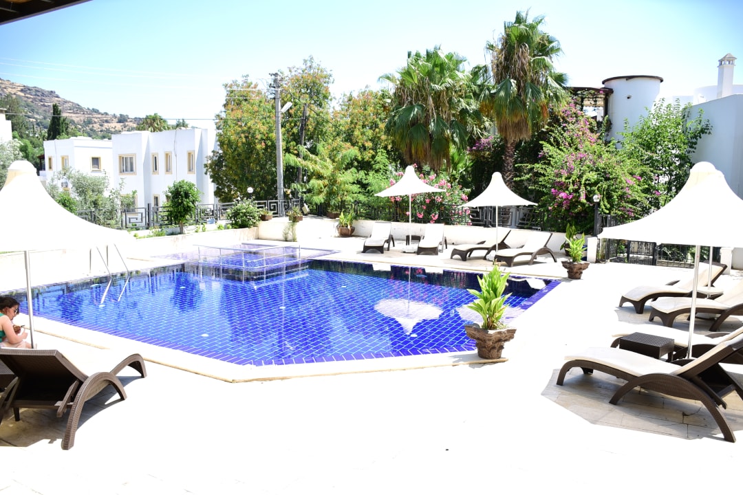 Pool Le Chance Hotel & Spa