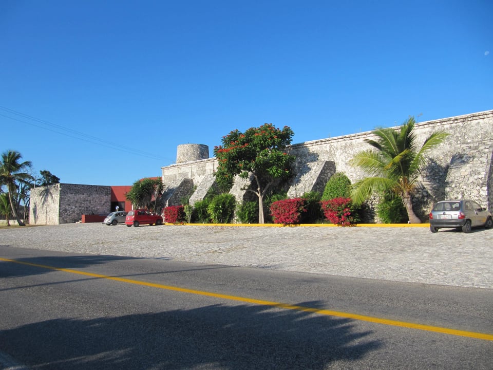 Parkmöglichkeit vor dem Hotel Hotel Tucan Siho Playa