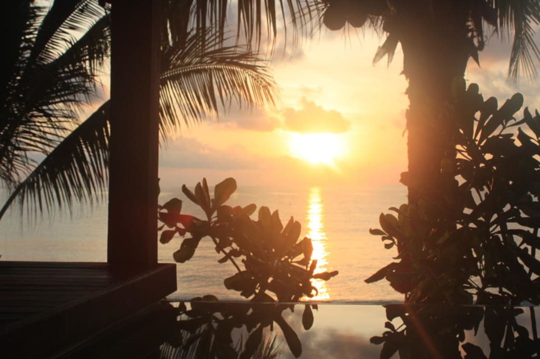 Ocean Pool Villa - Sonnenaufgang von Terrasse Anantara Rasananda Koh Phangan -  Villas