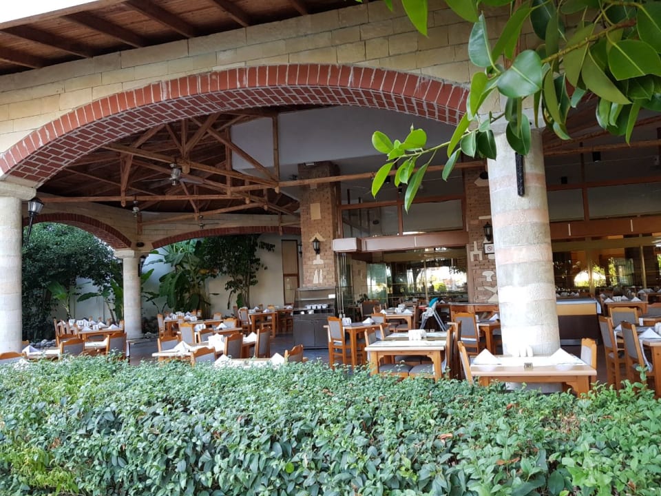 Restaurant Hotel Defne Garden