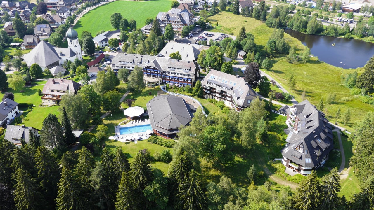 Außenansicht Parkhotel Adler