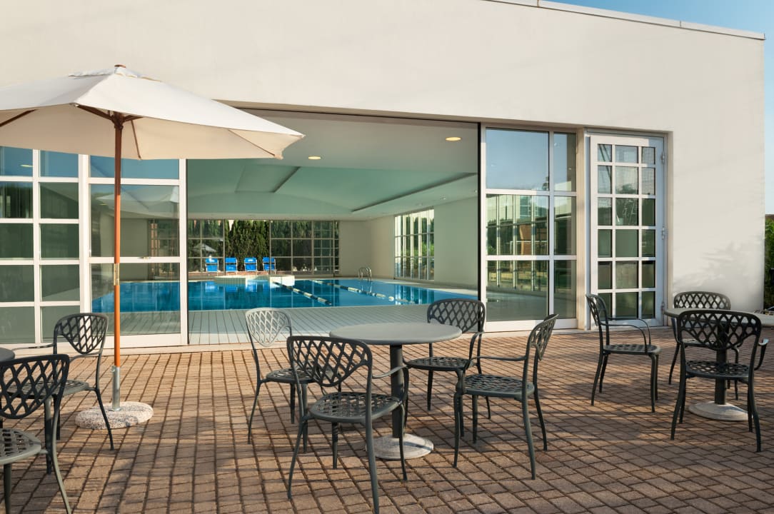 Pool Hilton Rome Airport