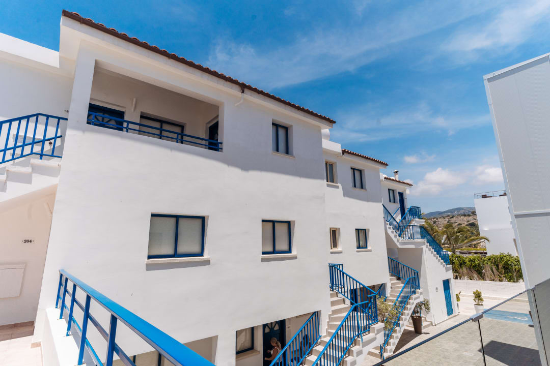 Außenansicht Vrachia Beach Hotel & Suites - Adults Only