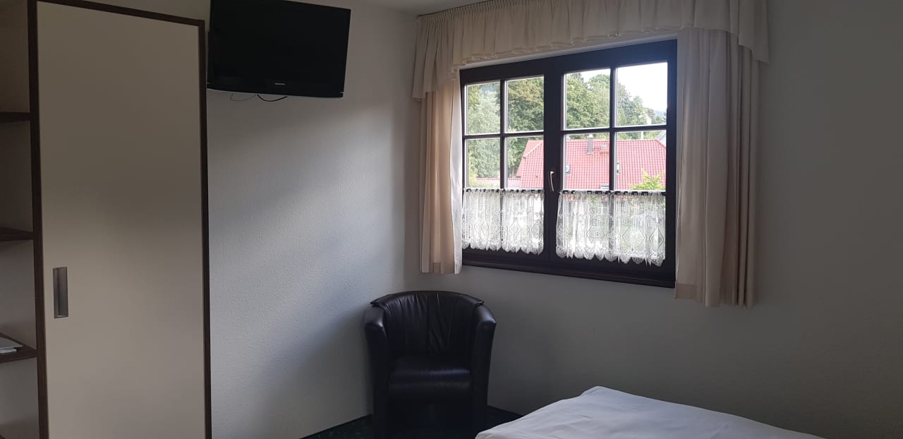 Zimmer Hotel & Gasthaus Goldener Hirsch