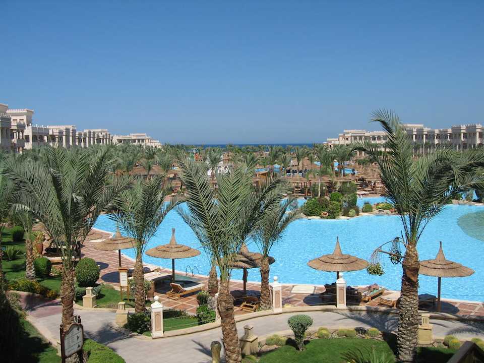 Бассейн Pickalbatros Palace Resort