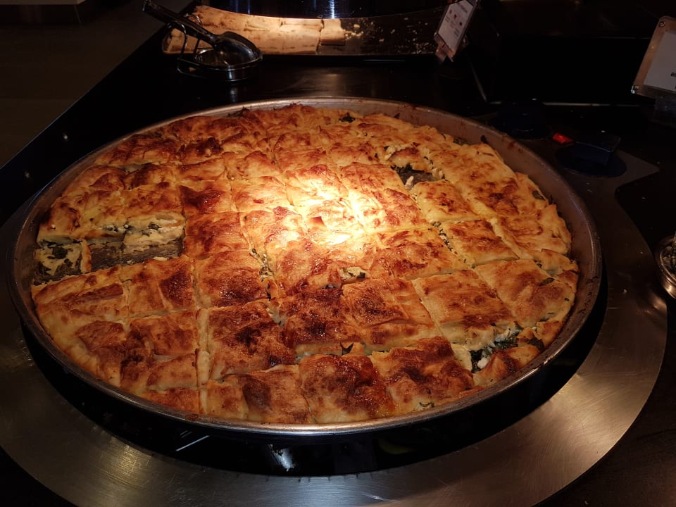 Gastro Limak Lara Deluxe Hotel & Resort