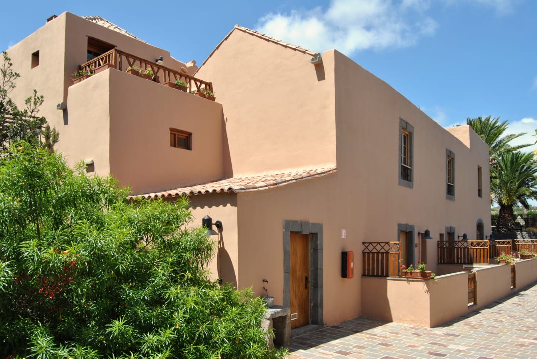 Außenansicht Hotel Rural El Mondalón