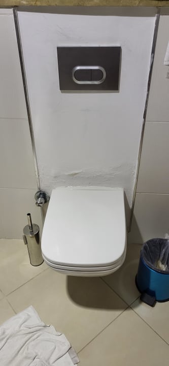 Zimmer Kamelya Aishen Club
