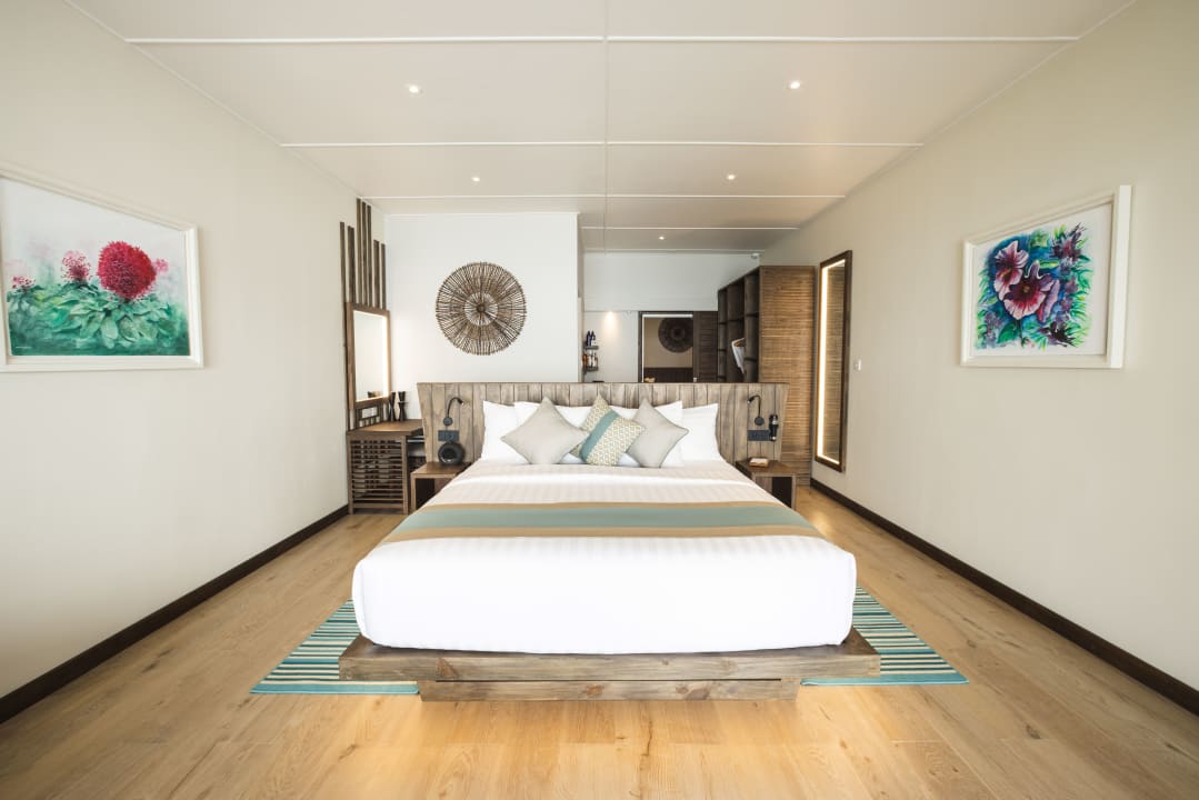 Zimmer Kuredu Island Resort & Spa