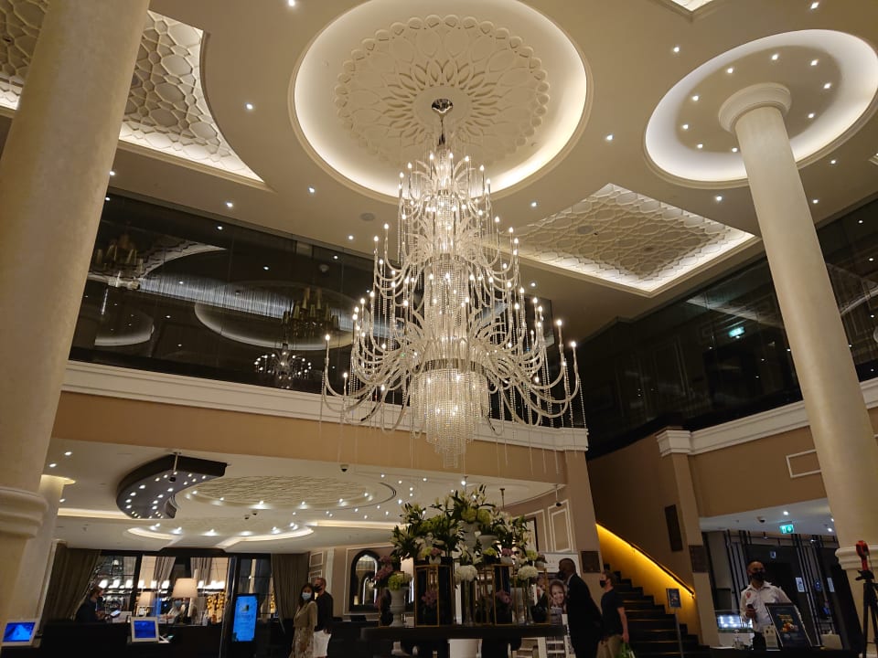 Lobby Dukes The Palm Dubai Hotel