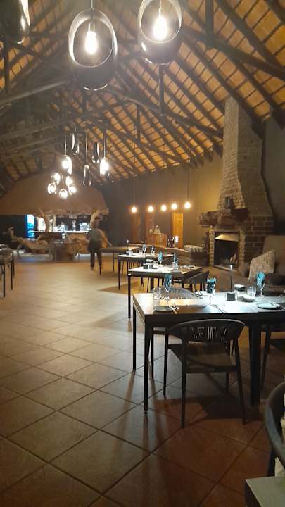 Gastro Ai-Aiba -The Rock Painting Lodge