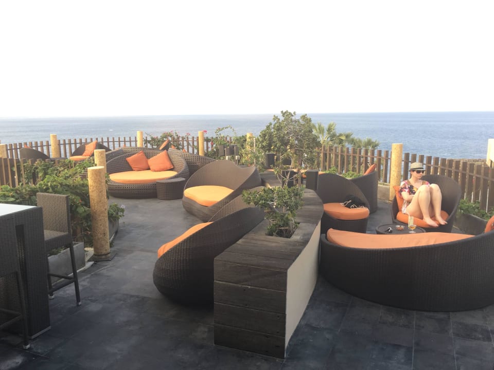 Bar auf der Dachterrasse  Villas & Spa The Griya
