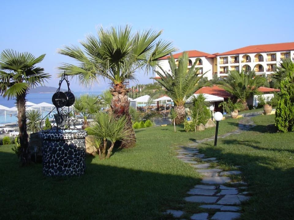 Hotelanlage Mai 2005 Akrathos Beach Hotel