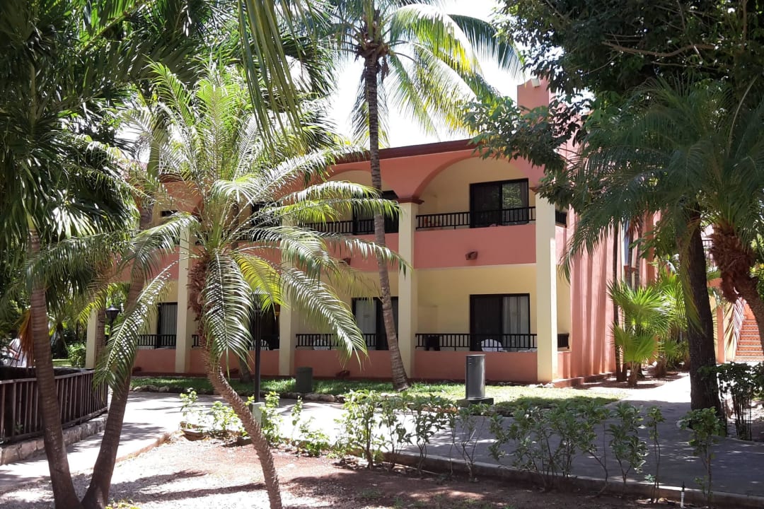 Außenansicht Hotel Riu Tequila