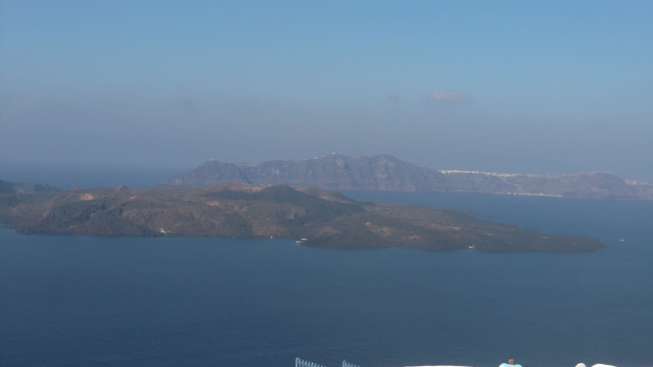Caldera Lilium Santorini Hotel