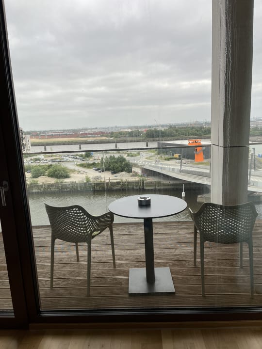 Zimmer JUFA Hotel Hamburg HafenCity