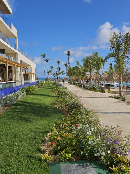 Außenansicht Serenade All Suites - Adults Only Resort