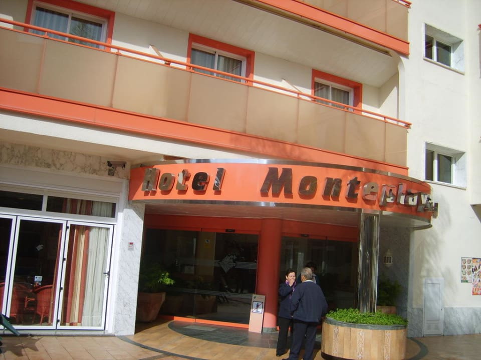 Eingang Sumus Hotel Monteplaya