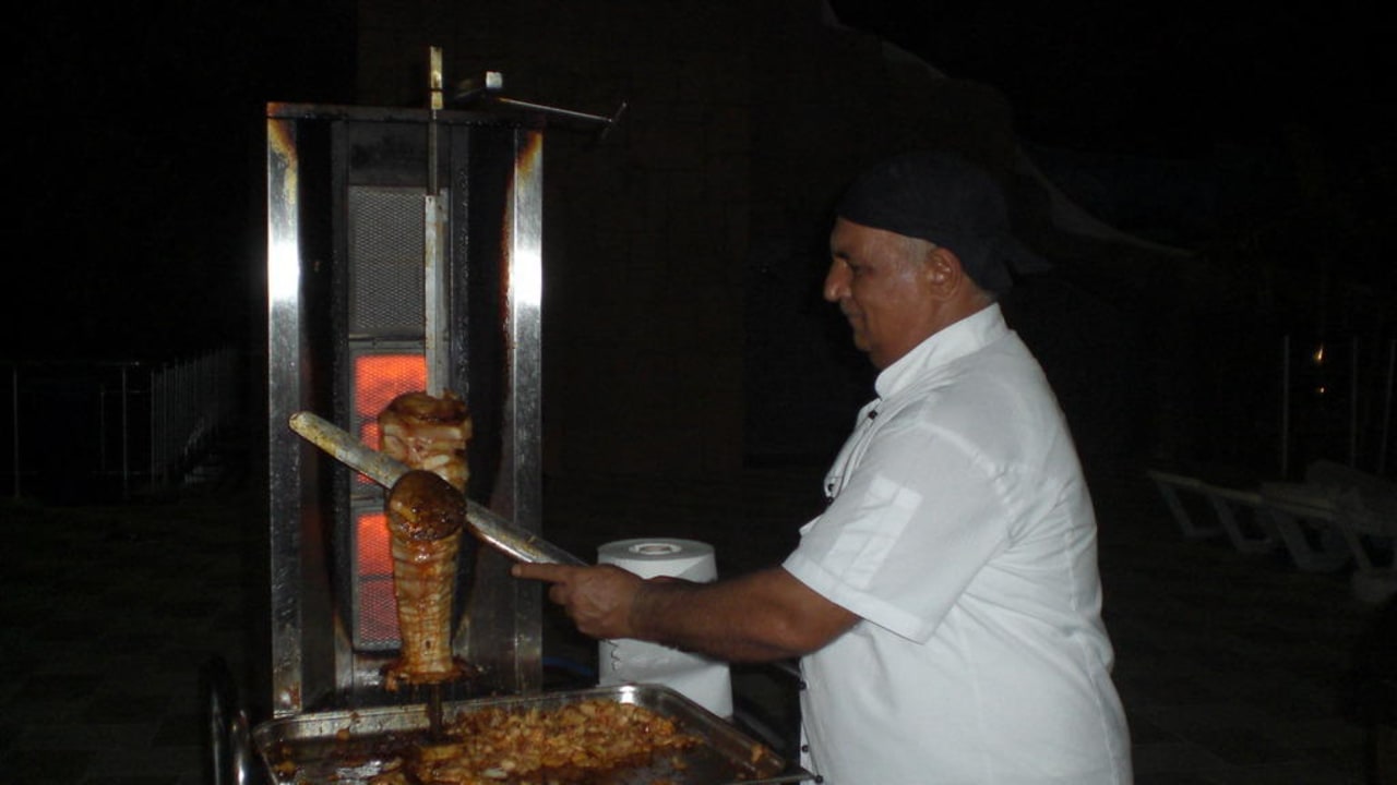 Jeden Abend wurde gegrillt FUN&SUN Smart Hane Sun Hotel