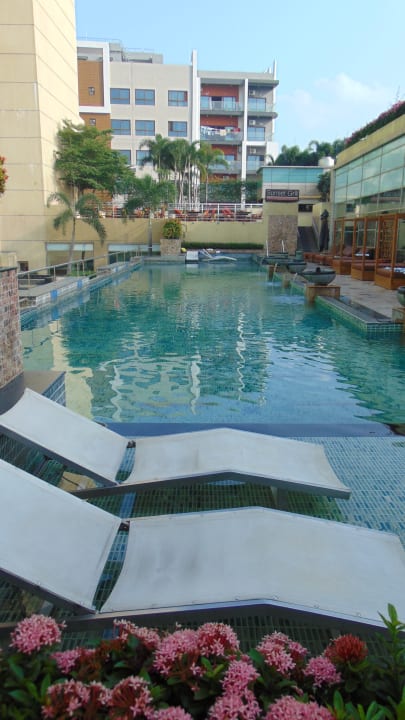Pool Hotel The Westin Chennai Velachery