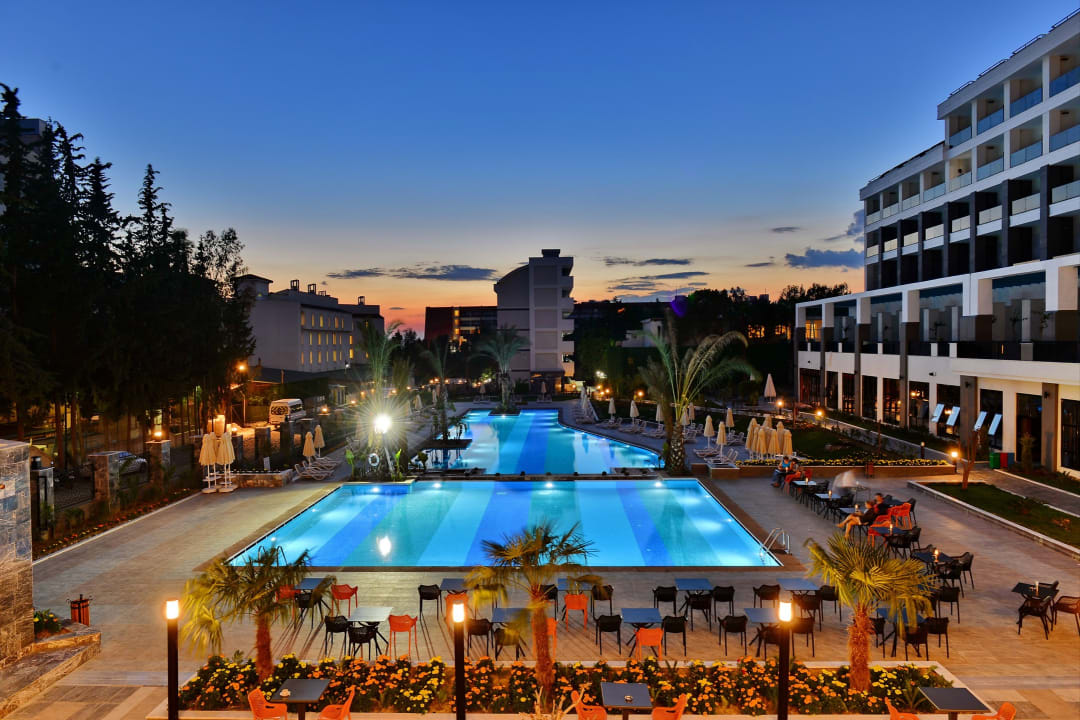 Pool Seaden Valentine Resort & Spa