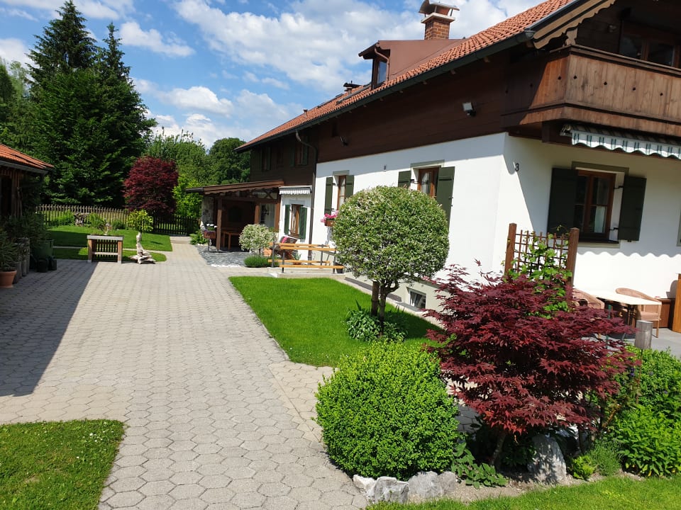 Gartenanlage Ferienhaus Hofer im Zugspitzland