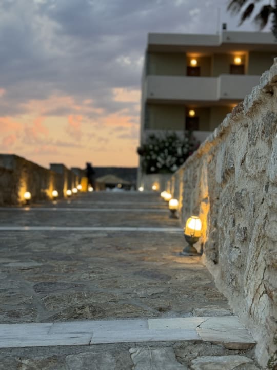 Außenansicht Hotel Kalithea Horizon Royal