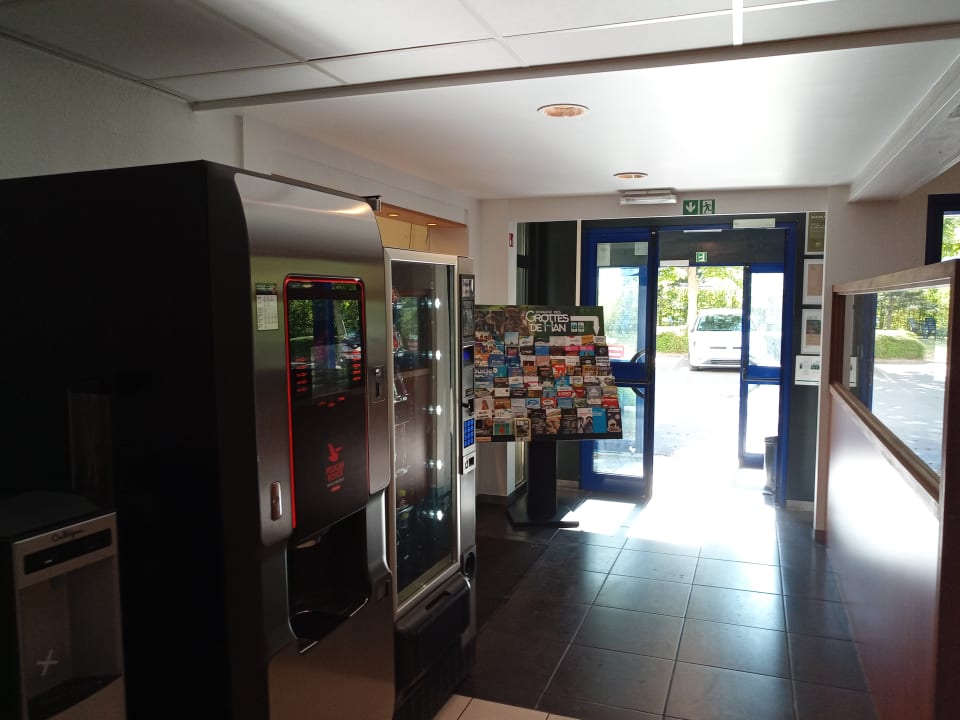 Lobby ibis budget Hotel Liege