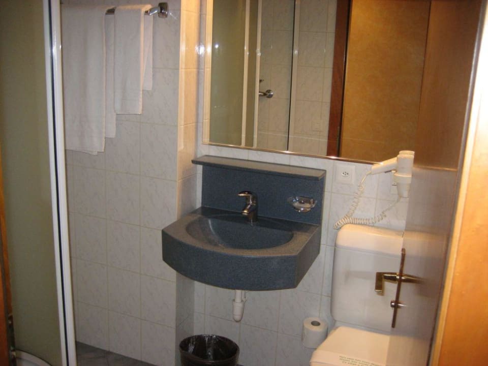 Zimmer 107 Hotel Strasbourg