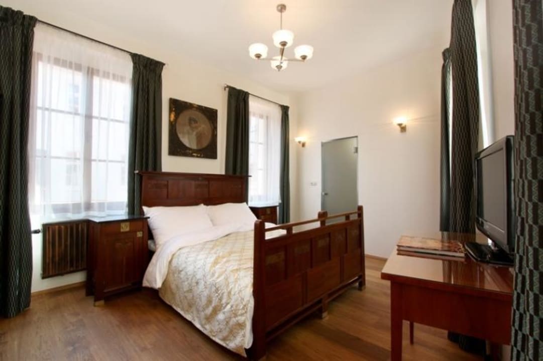 Muchas room Hotel At the Green Grape - U Zeleného hroznu