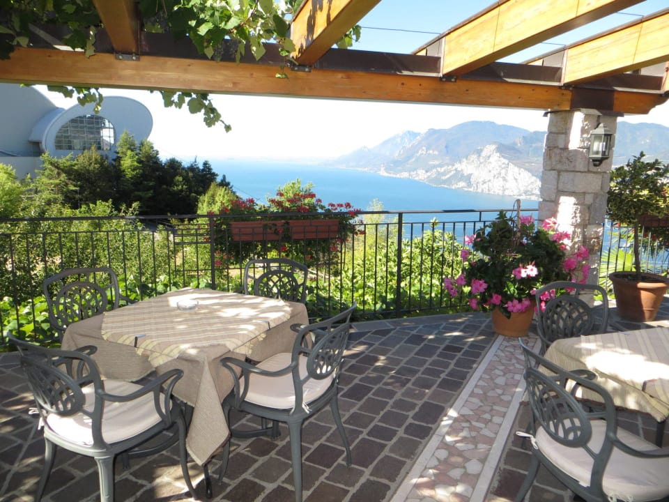 Aussicht von der Restaurant-Terrasse Hotel Locanda Monte Baldo