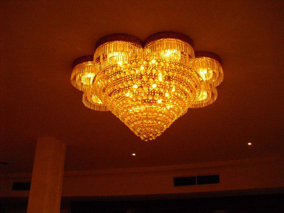 Der schöne Kronleuchter The Grand Hotel Hurghada