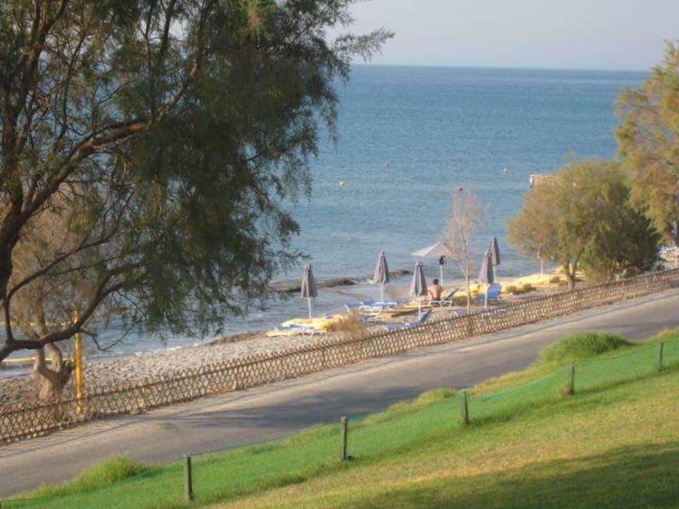 Blick zum Strand/ Meer Atlantica Mikri Poli Kos