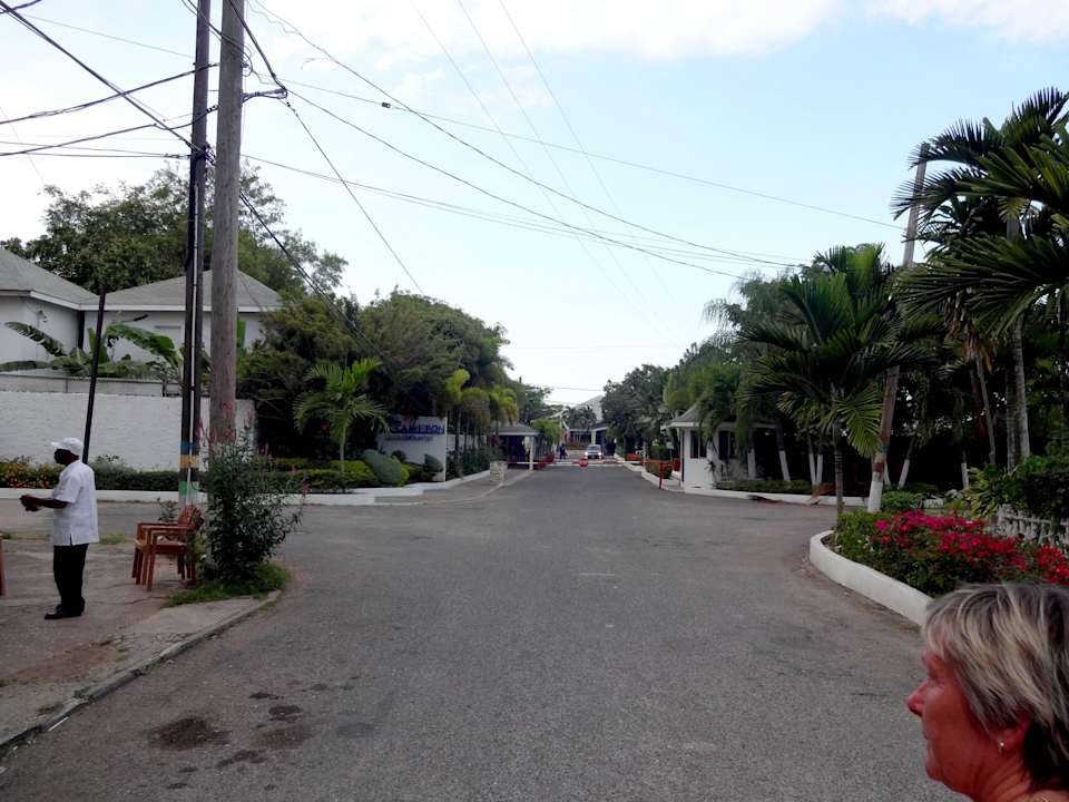 Vor dem Hotel Grand Muthu Club Caribbean Runaway Bay