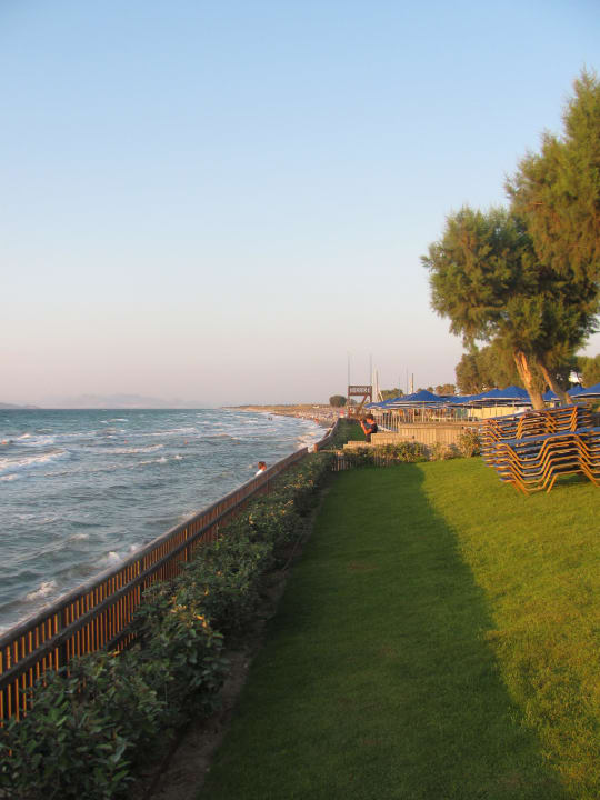 Strand ohne Ende Neptune Luxury Resort