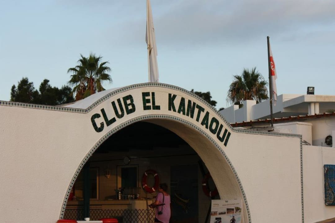 Eingang zum Hotel vom Strand aus El Mouradi Club Kantaoui