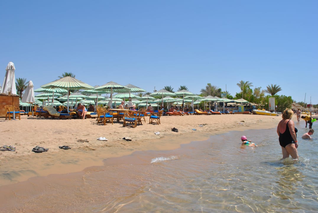Strand Blick nach rechts Ghazala Gardens