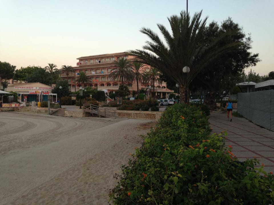 Blick auf Hotelgebäude allsun Hotel Lago Playa Park