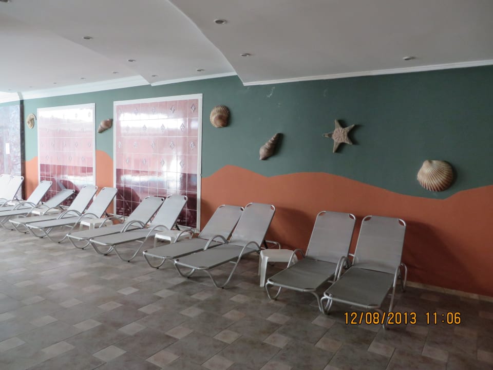 Schwimmbad Club Grand Side