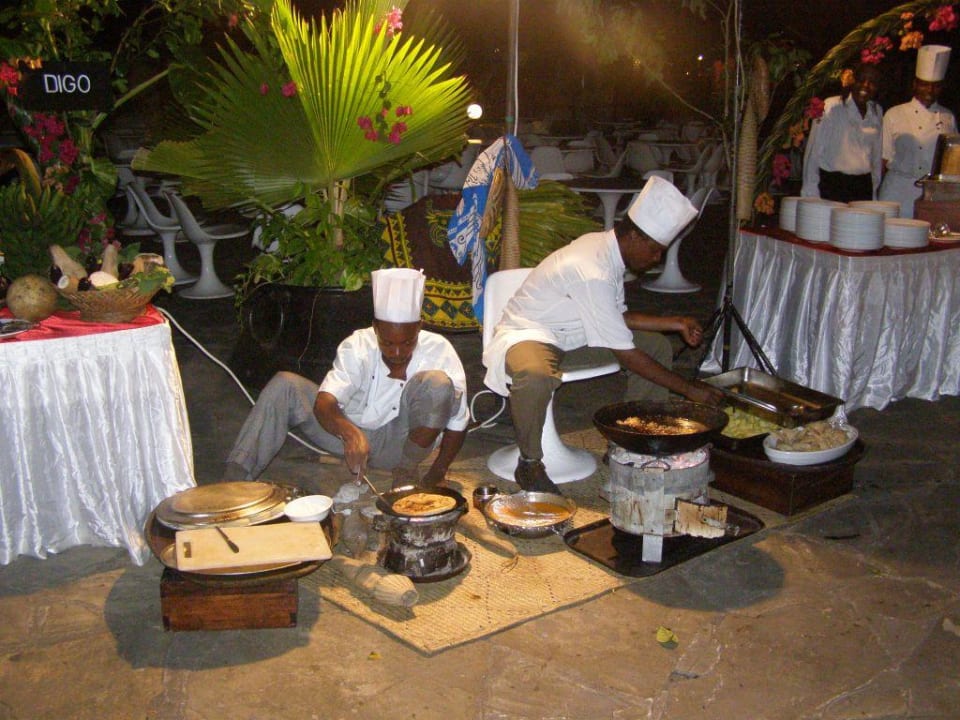 Festmal im Safari Beach Hotel Safari Beach