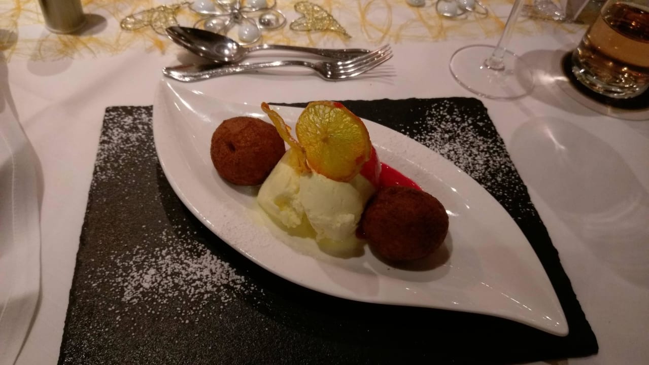 Candle light dinner Sonnenhotel Hoher Hahn