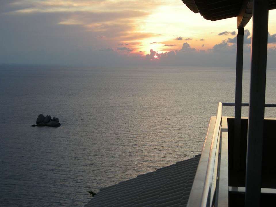 Blick vom Balkon vor Sonnenuntergang Hotel Ambiente Palace