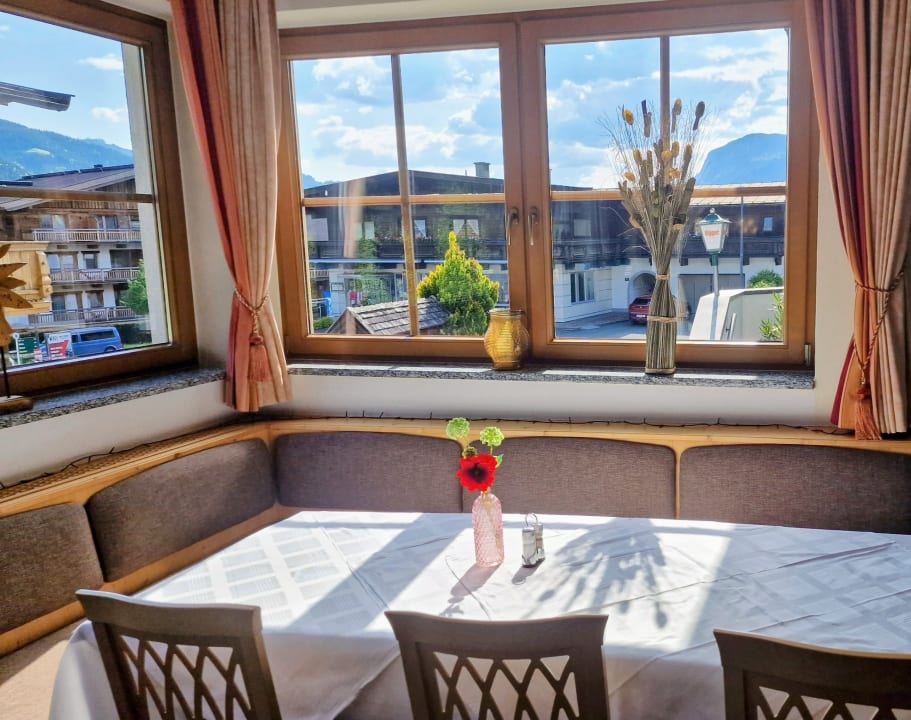 Gastro Garni Hotel - Das Alpin Kaiserzeit