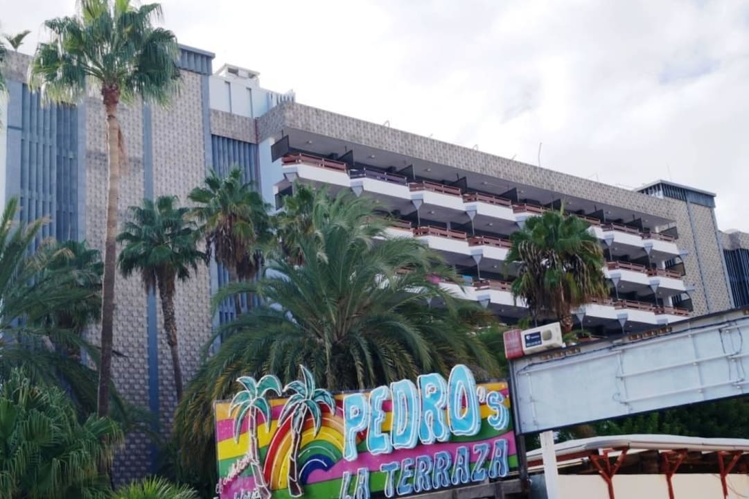 Vorderansicht Bull Escorial & Spa